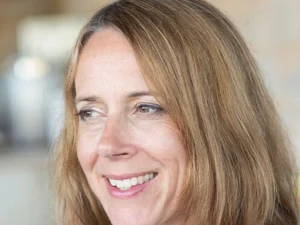 Headshot of co-organiser Beccy